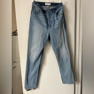 Abercrombie Curve Love Ankle Straight Ultra High Rise Size 28/6R